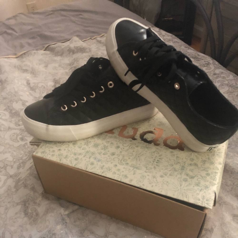 Leather Quilted Sneaker